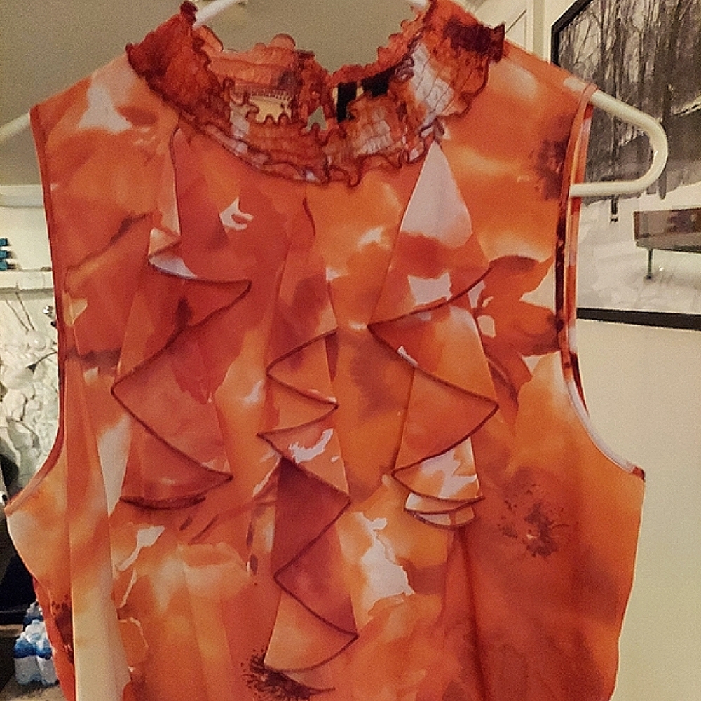 New Directions ruffled sleeveless blouse- burnt orange and white size large - Picture 2 of 9